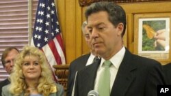 堪薩斯州的州長山姆布朗貝克