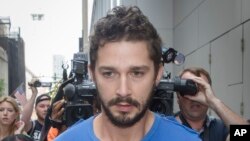 LaBeouf de 28 años de edad, fue detenido el pasado jueves por la noche por causar un disturbio en un show de Broadway.