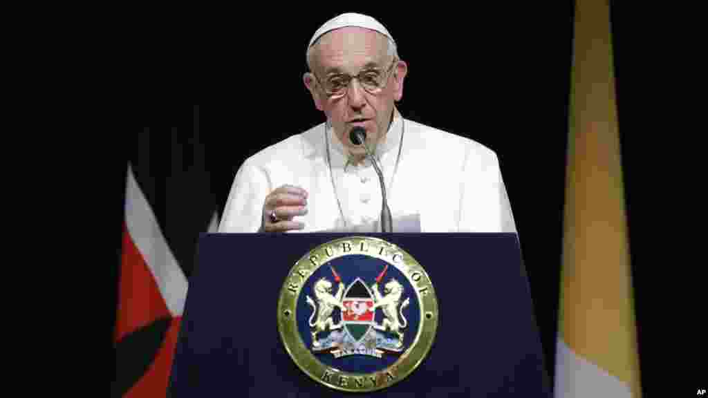 Paparoma Francis yana jawabi a gidan Gwamnati a Nairobi &nbsp;