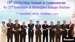 Lãnh đạo các nước tham gia Hội nghị thượng đỉnh ASEAN-Trung Quốc tại Vientiane, Lào, 7/9/2016.