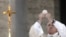 Le pape François au cours d’une célébration eucharistique à la basilique Sainte Marie Majeure à Rome, 18 juin 2017.