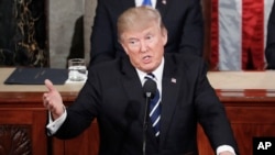 Tổng thống Donald Trump phát biểu trước lưỡng viện Quốc hội Hoa Kỳ, ngày 28/2/2017.