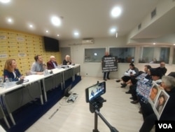 Učesnici debate Centra za razvoj zajednica i portala KoSSev "Ratni zločini i tranziciona pravda: Kosovo", u beogradskom Medija centru, 20 februara 2019.
