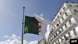 Le drapeau algérien à Alger, le 12 avril 2018. (Photo: RYAD KRAMDI / AFP)