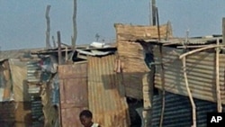 Refugiados das cheias do Namibe, Angola 