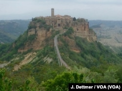 The hilltop Civita di Bagnoregio, in Italy’s mountainous Lazio region, is enjoying a surprise tourist boomlet. The neighboring village of Celleno looks to it for inspiration.