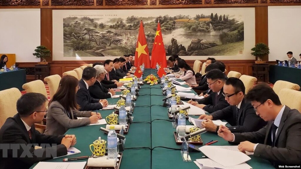 Phái đoàn Việt Nam và Trung Quốc đàm phán về vấn đề biên giới lãnh thổ. Photo TTXVN