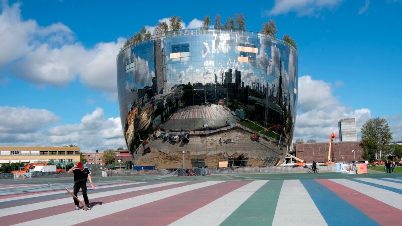 Netherlands Museum Opens Its Secrets to the Public