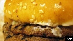 Ổ bánh mì hamburger 1.250 calo