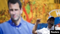 Henrique Capriles durante un mitin de campaña el pasado 15 de julio en Caracas.