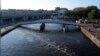 Amsterdam Tests ‘Bubble Barrier’ to Clean River