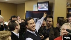 Bivši senator iz Pensilvanije, Rick Santorum, se penje na ljestvici popularnosti