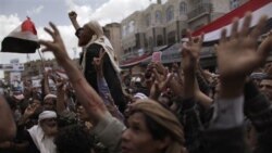 مخالفان دولت صالح روز سه شنبه در صنعا خواستار استفای وی شدند - ۲۶ آوریل ۲۰۱۱