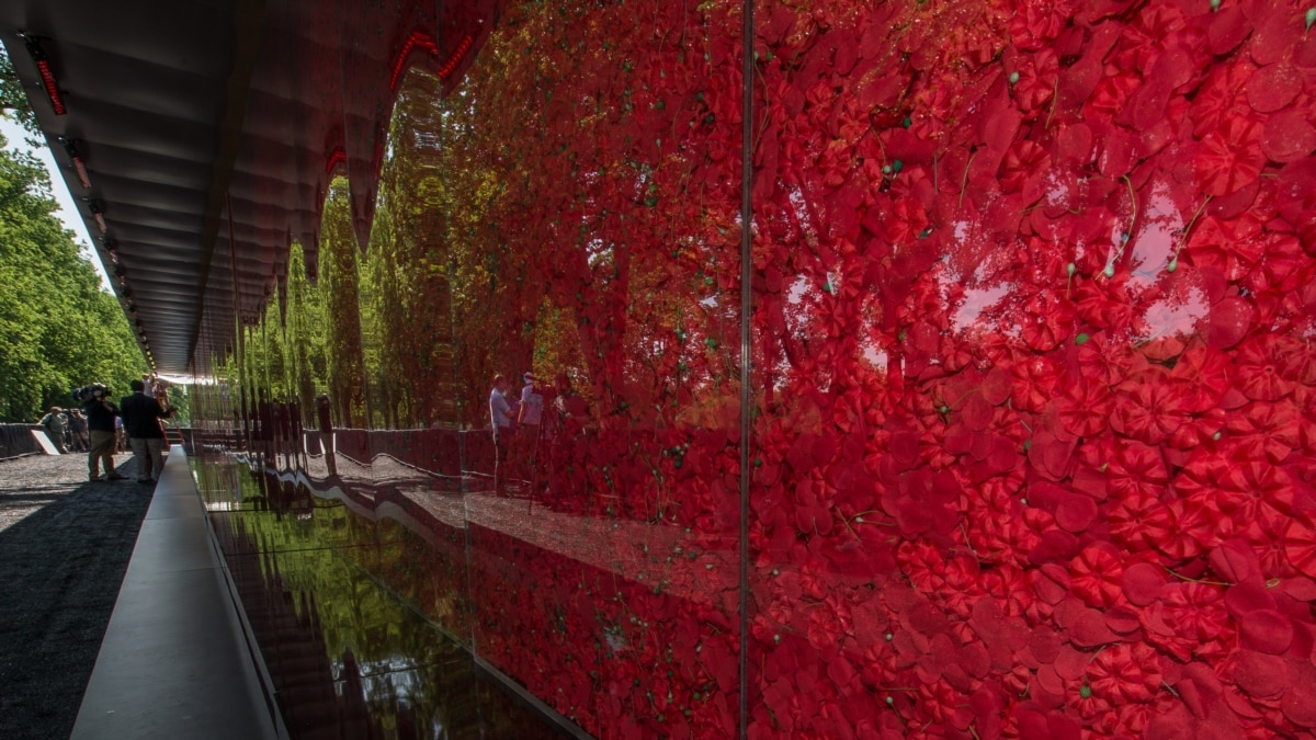 Poppy Wall of Honor returns to National Mall for Memorial Day