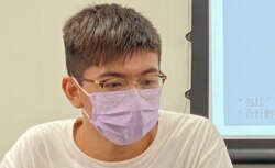 20岁的大学法律系学生James表示，香港年轻人对议会路线几乎没有想像 (美国之音/汤惠芸)