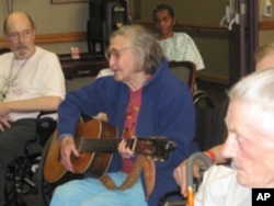 When Petric was hospitalized after a fall, club members moved the regular jam session to her hospital room.
