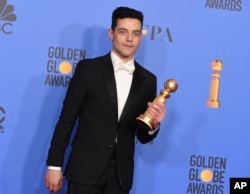 رامی ملک در مراسم گلدن گلوب دریافت کننده جایزه بهترین بازیگر مرد در فیلم «حماسه کولی» شد