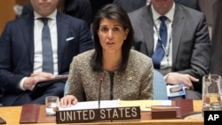 Nikki Haleyi, ambasadorica SAD u Ujedinjenim nacijama, govori tokom sastanka Vijeća sigurnosti Ujedinjenih nacija posvećenom posljednjem sjevernokorejskom lansiranju rakete, u sjedištu Ujedinjenih nacija, New York, 29. novembra 2017.