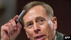 Tướng David Petraeus gọi năm 2010 là một năm với những thành quả đáng kể phải vất vả mới đạt được