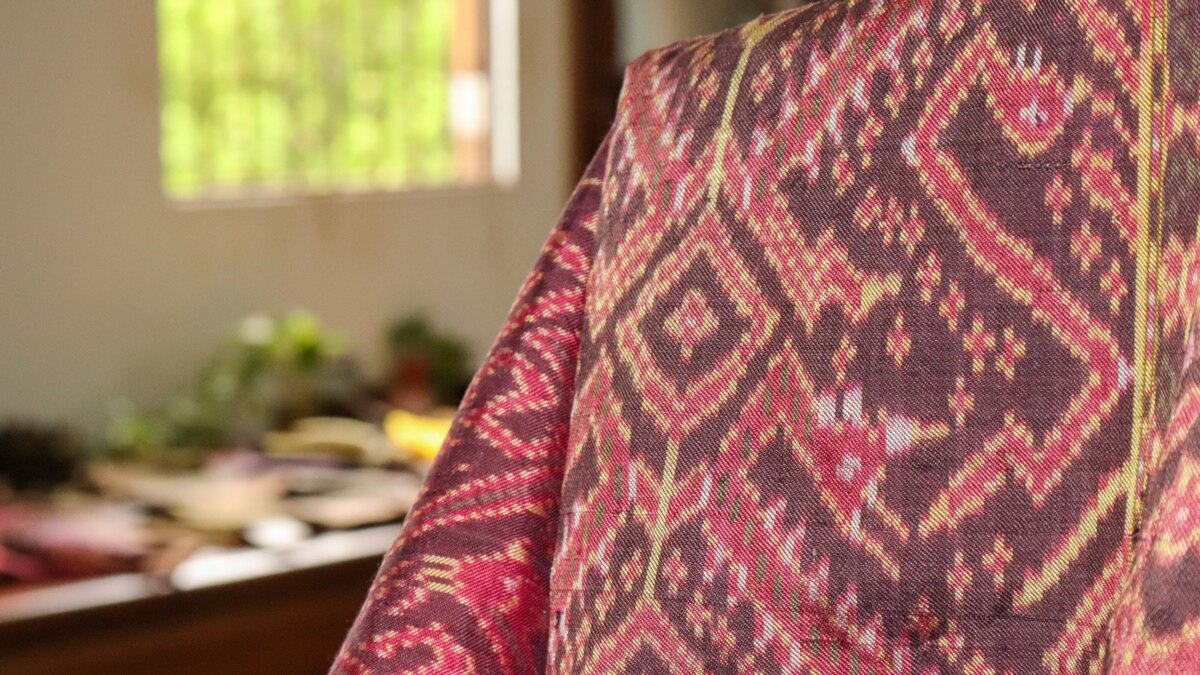 Traditional Cambodian Silk Ikat at Risk of Extinction