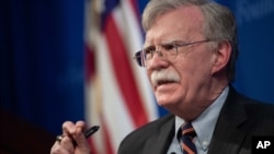 Ông John Bolton có lời lẽ cứng rắn với Tổng thống Venezuela Nicholas Maduro