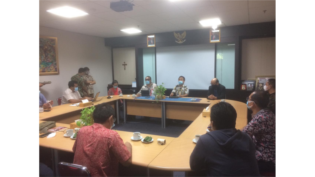 Perwakilan dari 75 pegawai KPK yang dinyatakan tidak lolos tes wawasan kebangsaan saat berkunjung ke kantor PGI di Jakarta, Jumat, 28 Mei 2021. (Foto: PGI)