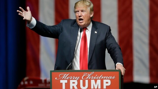 Donald Trump piensa que gracias a su presión el gobierno finalmente se ha decidido a actuar en cuando a las deportaciones de familias de indocumentados.