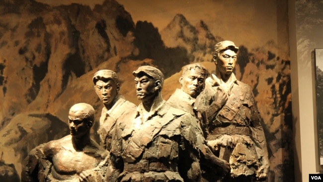 北京盧溝橋旁抗日戰爭紀念館中狼牙山五壯士的雕像(東方 拍攝)