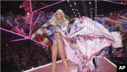 La cadena de lencería, Victoria Secret, fue vendida luego de ver durante años como se reducían sus ganancias, en buena medida por el cambio en las mujeres que antes de sensualidad, ahora prefieren la comodidad.
