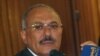 Saleh se niega a firmar su salida