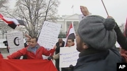 Egyptian Americans demonstrate outside the White House