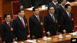 Pimpinan Partai Komunis Tiongkok, dari kiri: He Guoqiang, Wapres Xi Jinping, Jia Qinglin, Wu Bangguo dan Presiden Hu Jintao yang akan berakhir jabatannya dalam Kongres di Beijing (14/11).