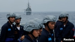 台灣基隆號導彈驅逐艦和海軍艦艇在花蓮附近參加軍事演習。（2019年5月22日）