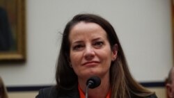 美国防部国际安全事务助理部长惠尔巴格女士(Kathryn Wheelbarger)到国会作证（美国之音黎堡2020年3月10日摄）