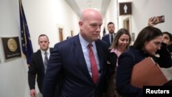 El fiscal general interino de Estados Unidos, Matthew Whitaker, sale de una audiencia con el comité judicial de la Cámara en Capitol Hill, Washington, el 8 de febrero del 2018