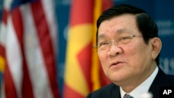Chủ tịch nước Việt Nam Trương Tấn Sang phát biểu tại Trung tâm Nghiên cứu Chiến lược và Quốc tế (CSIS) ở Washington, ngày 25 tháng 7, 2013