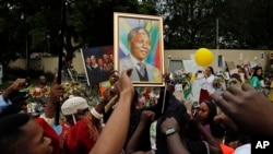 Memorials for Nelson Mandela in South Africa