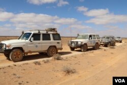 FAO Humanitarian teams travel for miles across Somalia's desert to help pastoralists on the move, near Bandar Beyla, Puntland, Somalia, March 2017. (N. Wadekar/VOA)