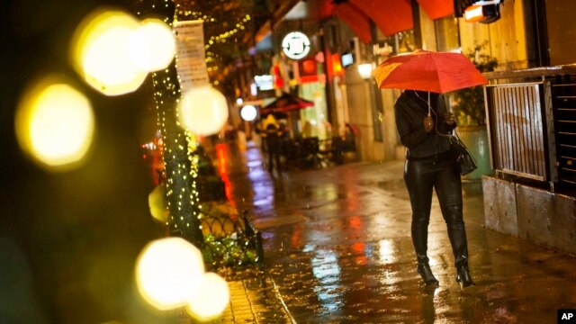 Los remanentes de las fuertes tormentas dejaron lluvias intensas también en Atlanta, donde se produjeron alertas por inundaciones.