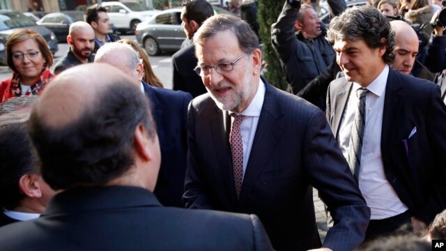 El presidente español, Mariano Rajoy, visitó Barcelona, el jueves, 17 de diciembre de 2015.