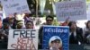 FILE: Hundreds of Cambodian-Americans gather near the United Nations headquarters in New York city on Saturday, September 29, 2018, to protest against the visit of Cambodian Prime Minister Hun Sen after a much criticized national election in July. (Sun Narin/VOA Khmer)