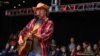 Singer Neil Young Pulls Music From Streaming Sites