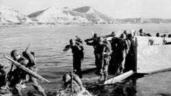 American troops land at Pohang on the east coast of Korea in July 1950