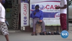 Zimbabweans Turning to Mobile Money and Forex as Cash Shortages Persist 