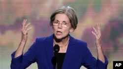 Kandidat Senator AS untuk negara bagian Massachusetts, Elizabeth Warren menjadi salah satu 'bintang' DNC 2012 di Charlotte, NC (4/9).