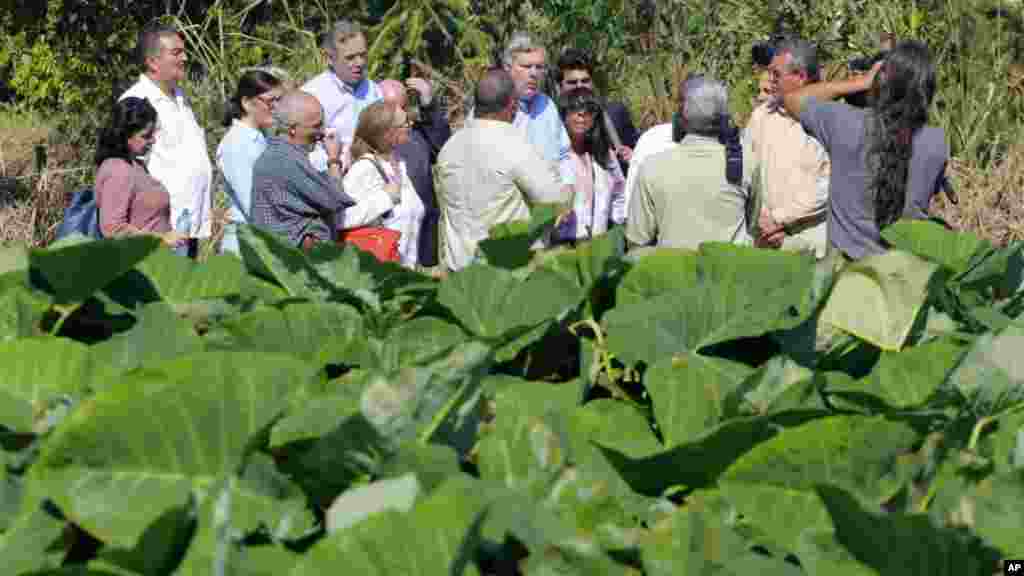 En noviembre de 2015 funcionarios estadounidenses y cubanos firmaron en La Habana el primer acuerdo para proteger el medio ambiente entre ambas naciones. &nbsp;