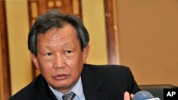 UN special envoy Choi Young-Jin of South Korea during a press conference in Dakar (File)