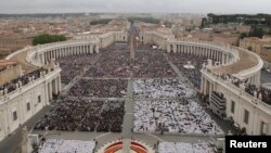 Vista geral da Praça de São Pedro, Vaticano