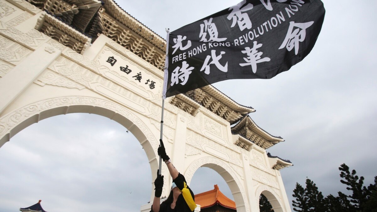 台湾担忧间谍“乱投医”，“九不准”限制港澳人士