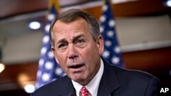 John Boehner habla contra los grupos conservadores que se han opuesto a la aprobación del presupuesto.